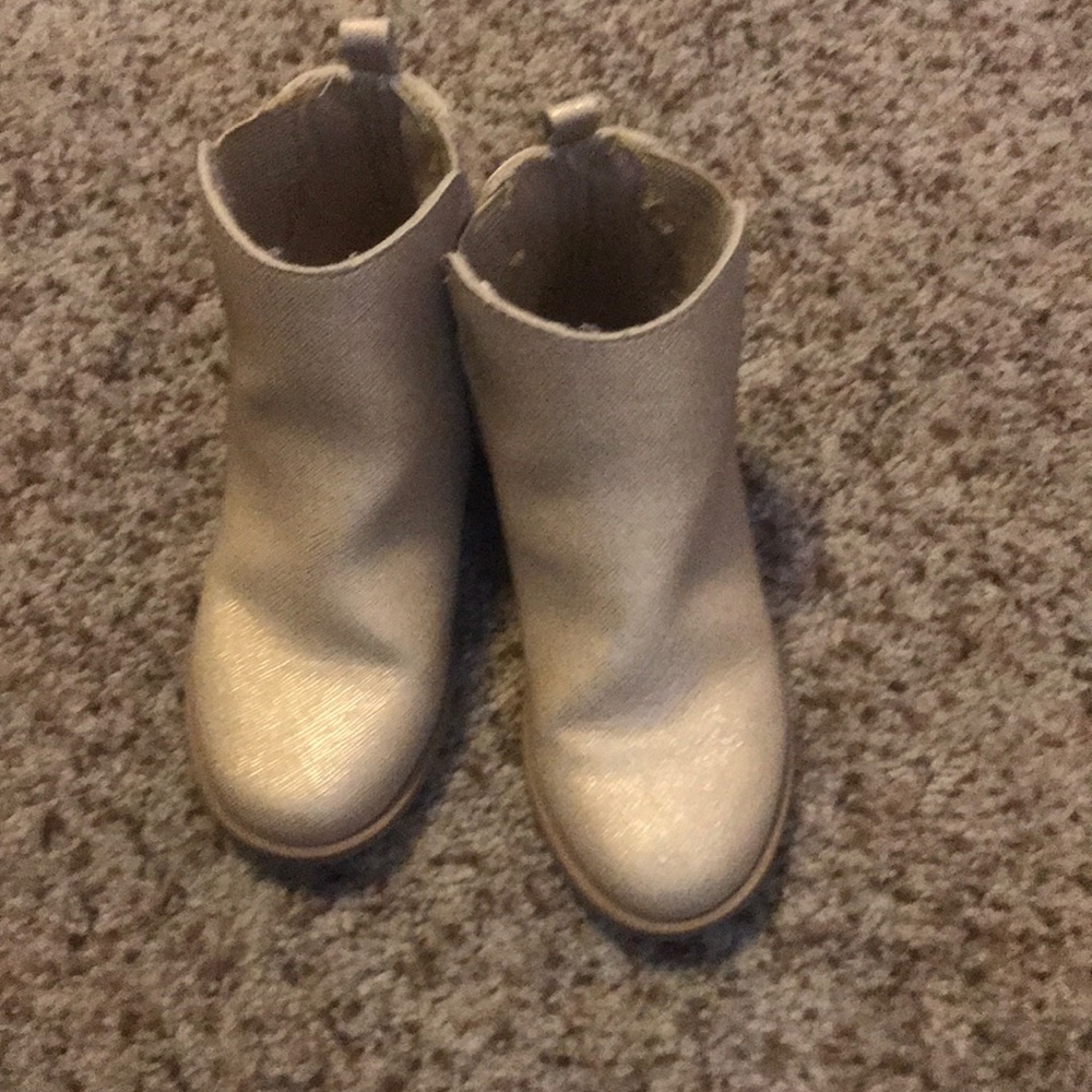 Ankle boots